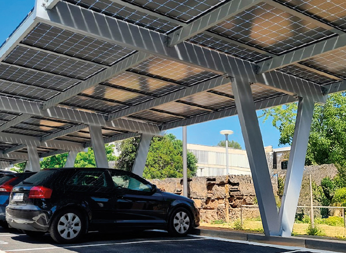 Imagen marquesina fotovoltaica Santa & Cole - Ruano energía